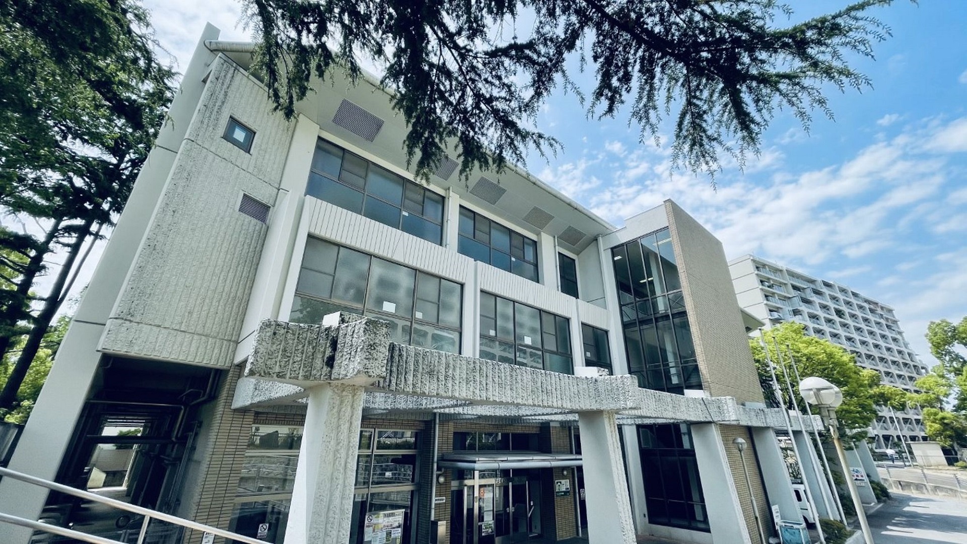 市立片山市民体育館